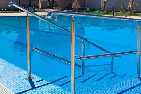 barandillas pasamanos acero inoxidable para piscinas barcelona 7